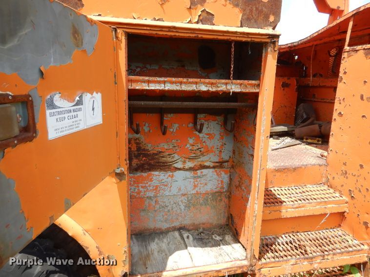 image for item HM9669 1984 GMC C7000  crane truck