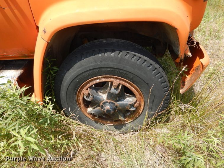 image for item HM9669 1984 GMC C7000  crane truck