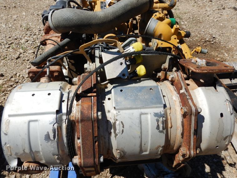 image for item HV9294 Caterpillar C3.3B 3.3L four cylinder diesel engine