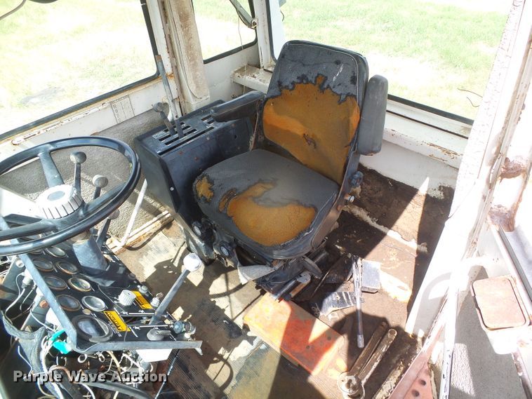 image for item DD0409 Case 2670  4WD tractor