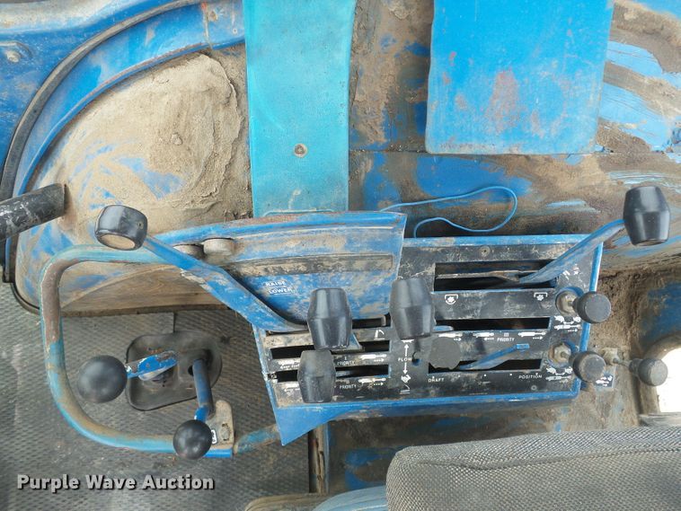 image for item DD0413 Ford TW35  tractor