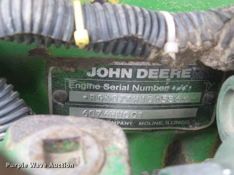 image for item DD0422 1989 John Deere 9600 combine