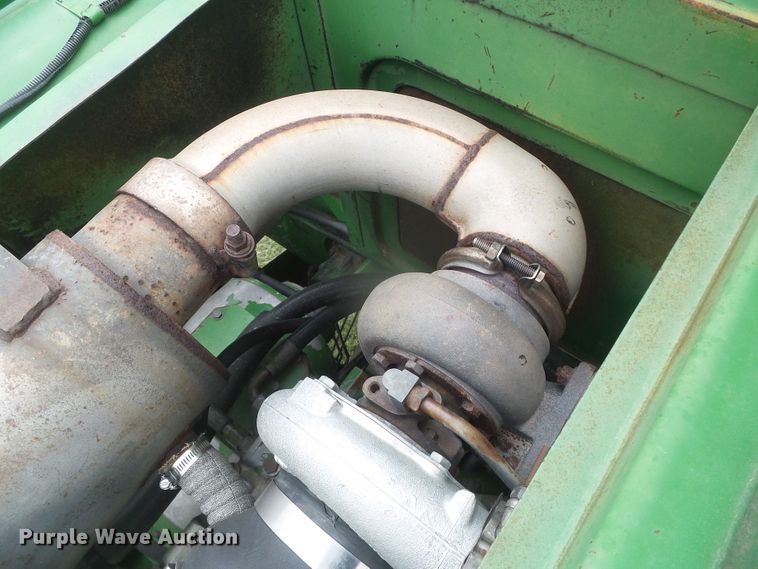 image for item DD0422 1989 John Deere 9600 combine