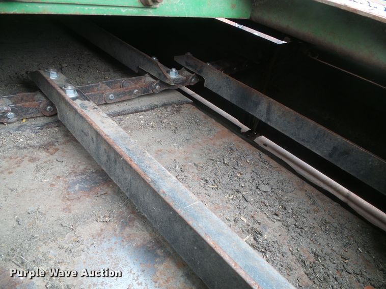 image for item DD0422 1989 John Deere 9600 combine