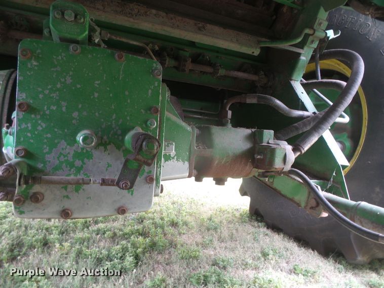 image for item DD0422 1989 John Deere 9600 combine