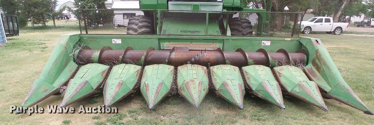 image for item DD0423 John Deere 853A all-crop head