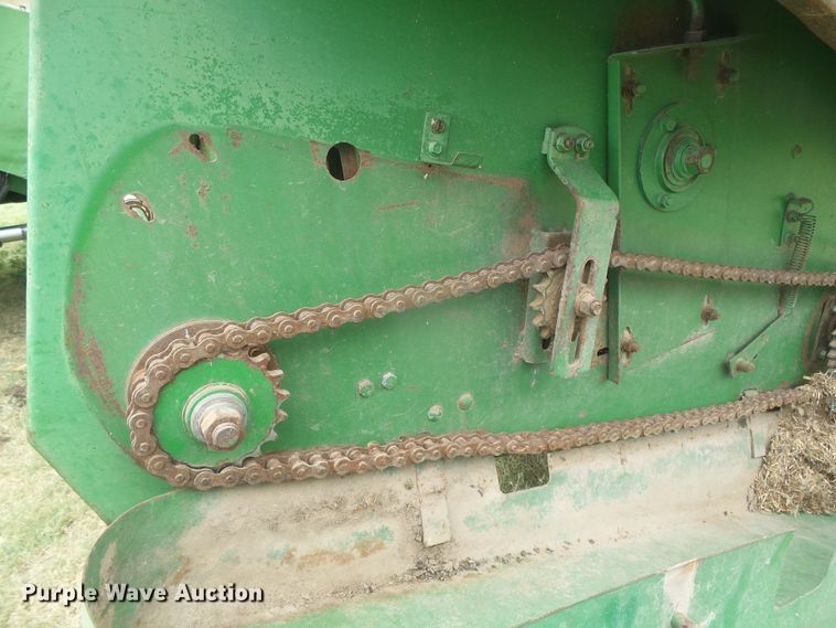 image for item DD0423 John Deere 853A all-crop head