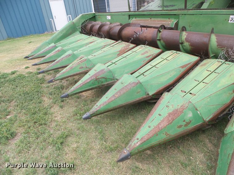 image for item DD0423 John Deere 853A all-crop head