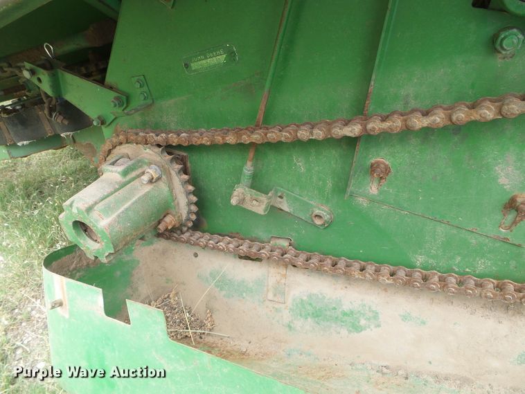 image for item DD0423 John Deere 853A all-crop head
