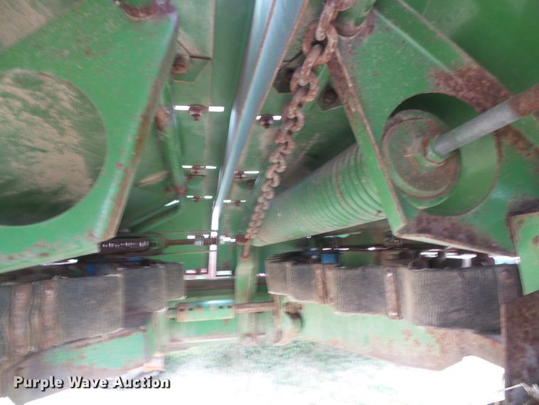 image for item DD0423 John Deere 853A all-crop head