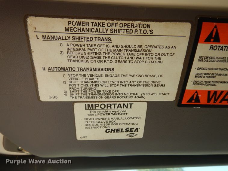 image for item DF4206 1995 Ford F700  grain truck