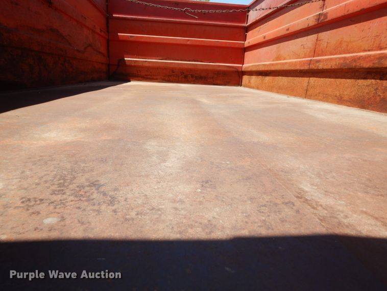 image for item DF4206 1995 Ford F700  grain truck