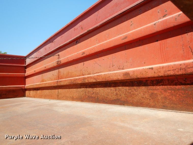 image for item DF4206 1995 Ford F700  grain truck