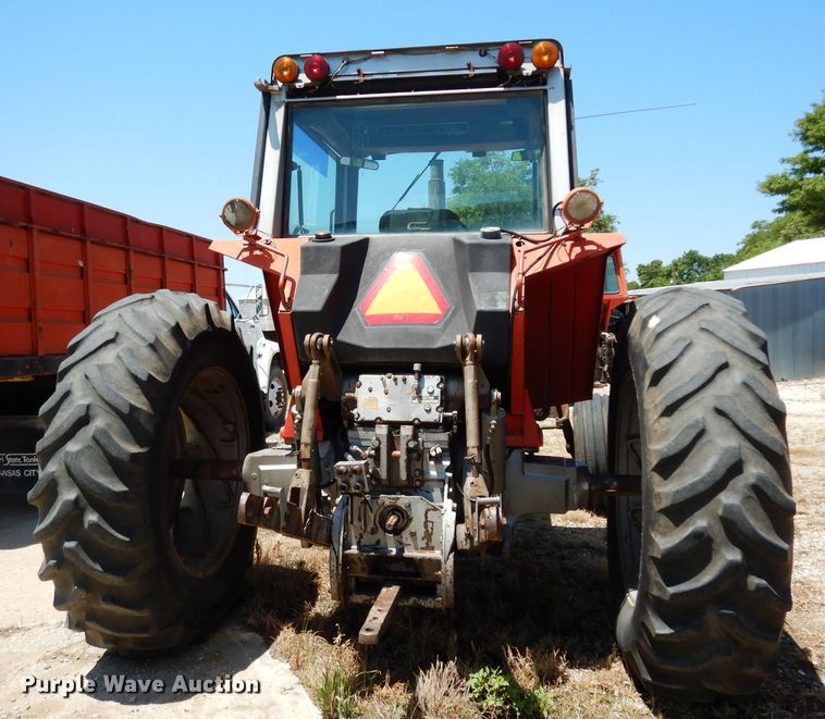 image for item DF4207 1980 Massey-Ferguson 2705  tractor