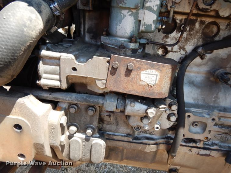 image for item DF4207 1980 Massey-Ferguson 2705  tractor