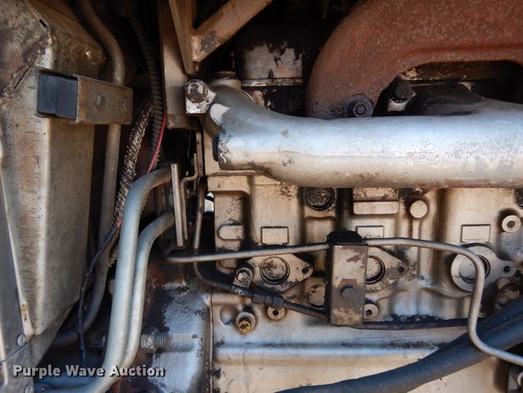 image for item DF4207 1980 Massey-Ferguson 2705  tractor