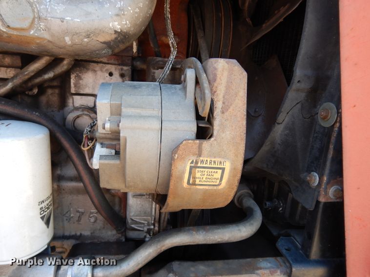 image for item DF4207 1980 Massey-Ferguson 2705  tractor