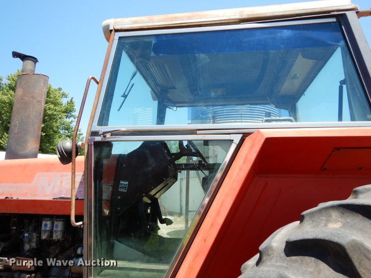 image for item DF4207 1980 Massey-Ferguson 2705  tractor