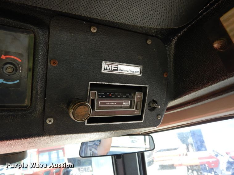 image for item DF4207 1980 Massey-Ferguson 2705  tractor