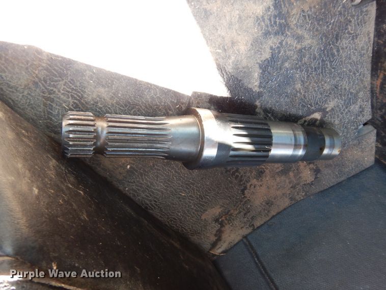 image for item DF4207 1980 Massey-Ferguson 2705  tractor