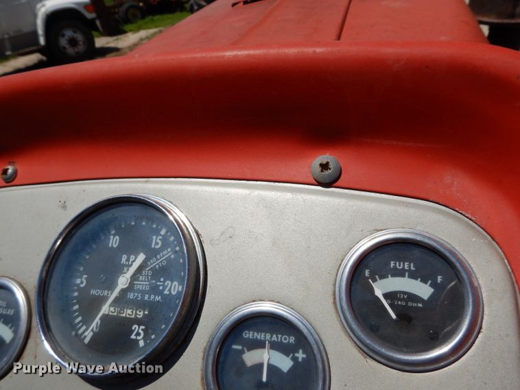 image for item DF4208 Massey-Ferguson 165  tractor