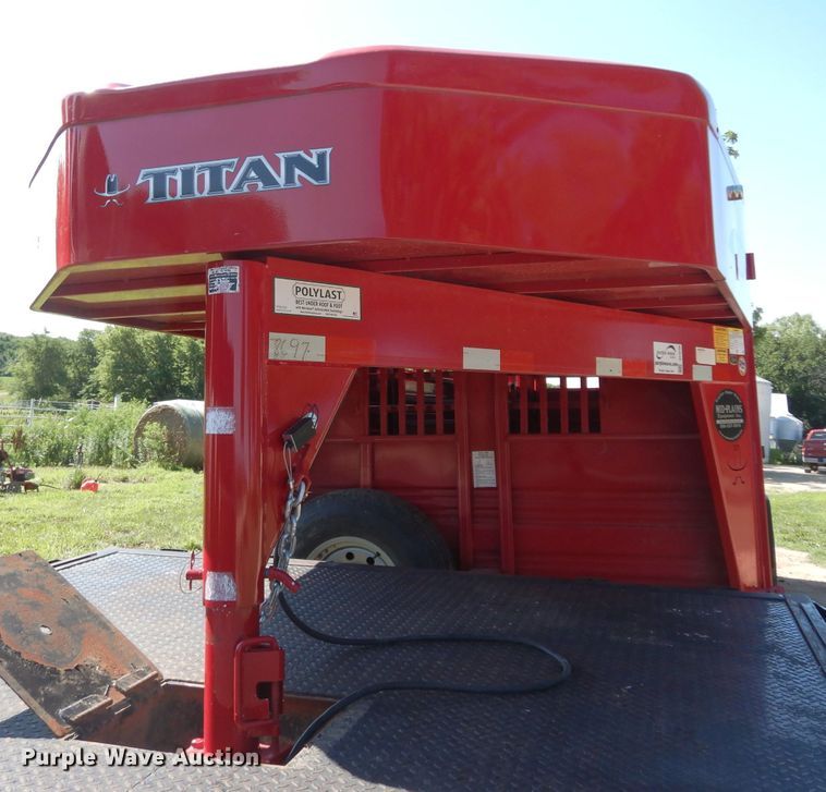 image for item DF4248 2018 Titan JR8697 livestock trailer
