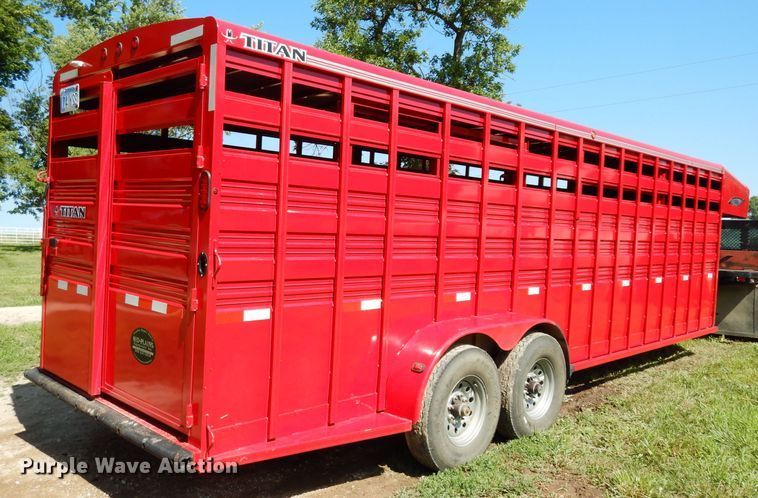 image for item DF4248 2018 Titan JR8697 livestock trailer