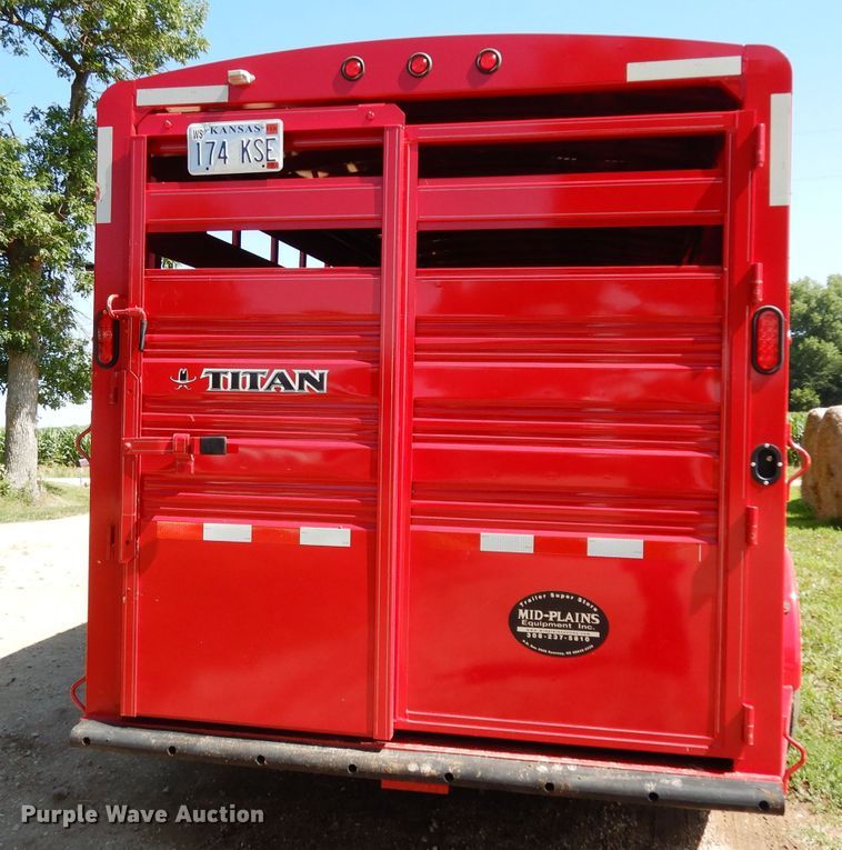 image for item DF4248 2018 Titan JR8697 livestock trailer