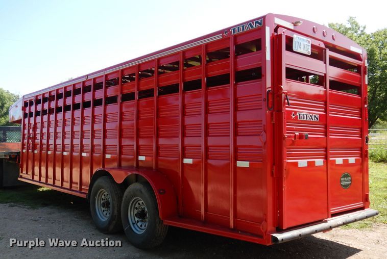 image for item DF4248 2018 Titan JR8697 livestock trailer