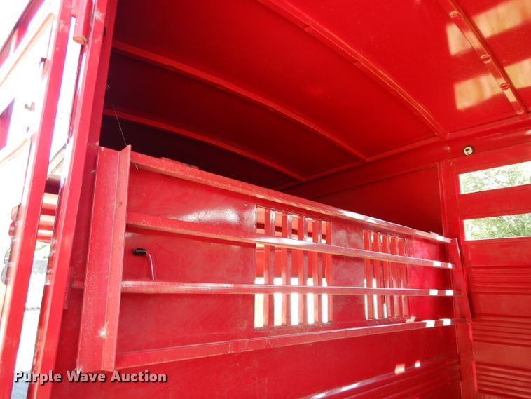 image for item DF4248 2018 Titan JR8697 livestock trailer