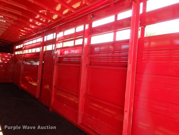 image for item DF4248 2018 Titan JR8697 livestock trailer