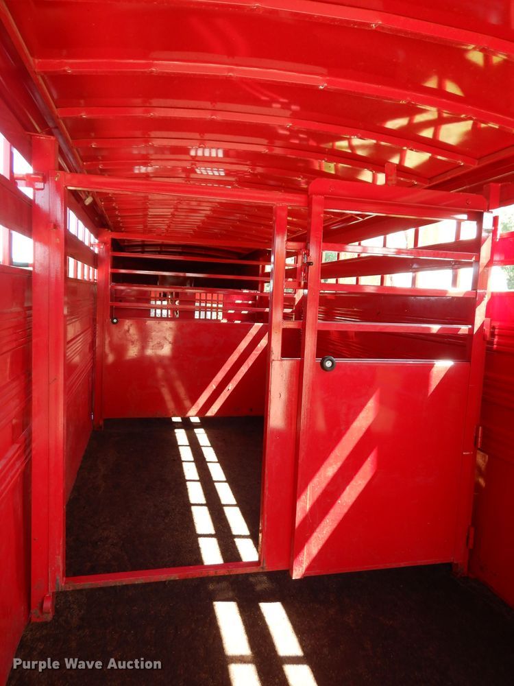 image for item DF4248 2018 Titan JR8697 livestock trailer