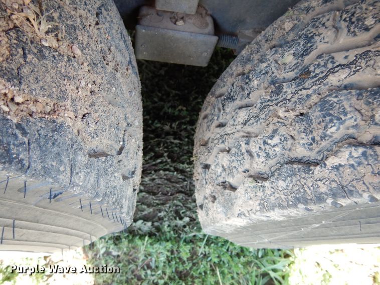 image for item DF4248 2018 Titan JR8697 livestock trailer