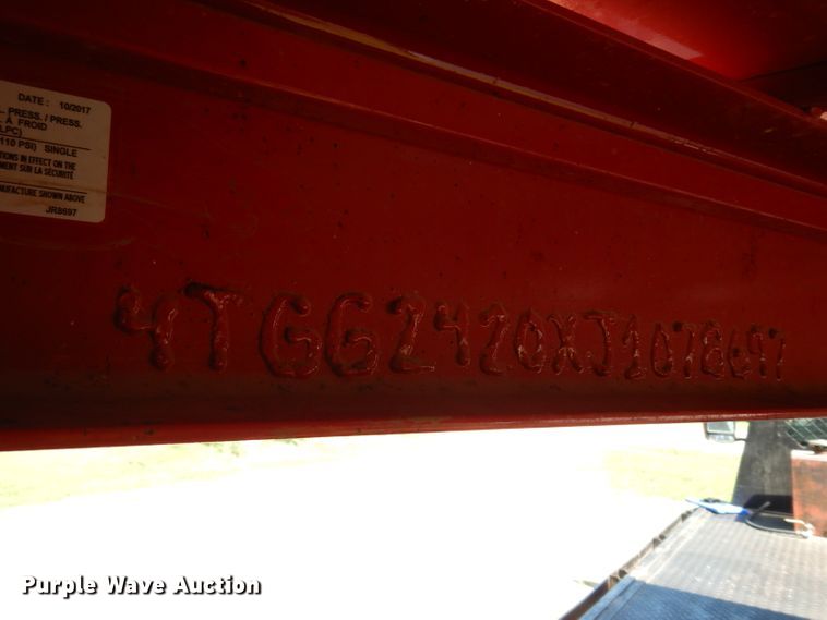 image for item DF4248 2018 Titan JR8697 livestock trailer