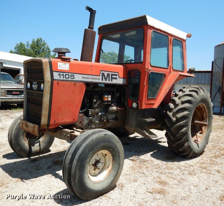 image for item DF4249 1976 Massey-Ferguson 1105  tractor