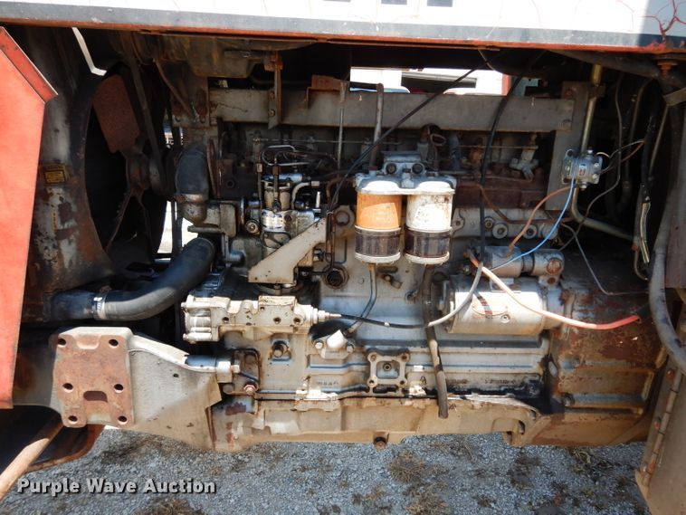 image for item DF4249 1976 Massey-Ferguson 1105  tractor