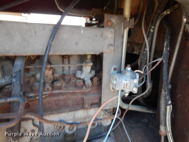 image for item DF4249 1976 Massey-Ferguson 1105  tractor