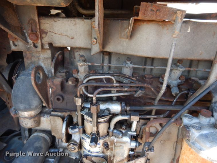 image for item DF4249 1976 Massey-Ferguson 1105  tractor