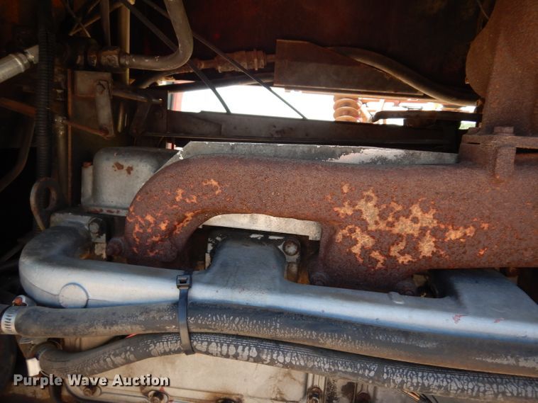 image for item DF4249 1976 Massey-Ferguson 1105  tractor