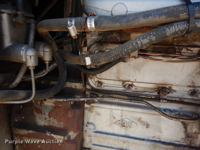 image for item DF4249 1976 Massey-Ferguson 1105  tractor