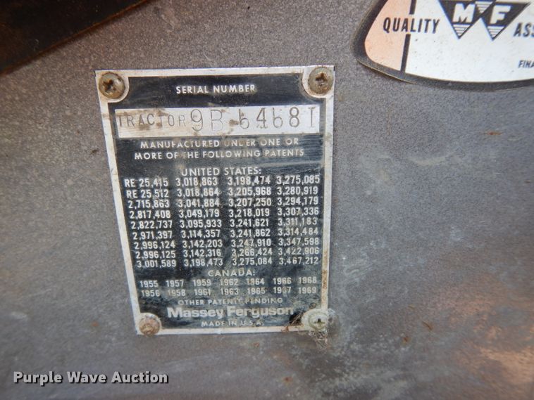 image for item DF4249 1976 Massey-Ferguson 1105  tractor