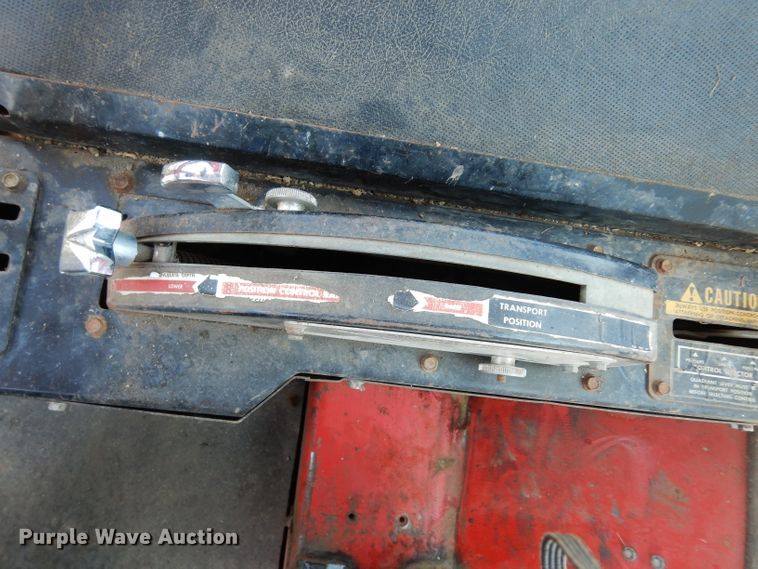 image for item DF4249 1976 Massey-Ferguson 1105  tractor