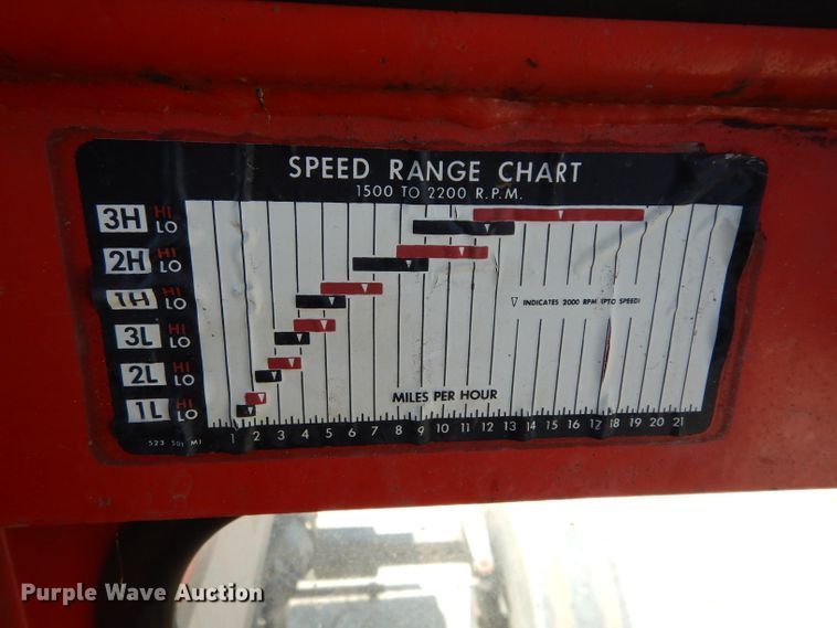 image for item DF4249 1976 Massey-Ferguson 1105  tractor