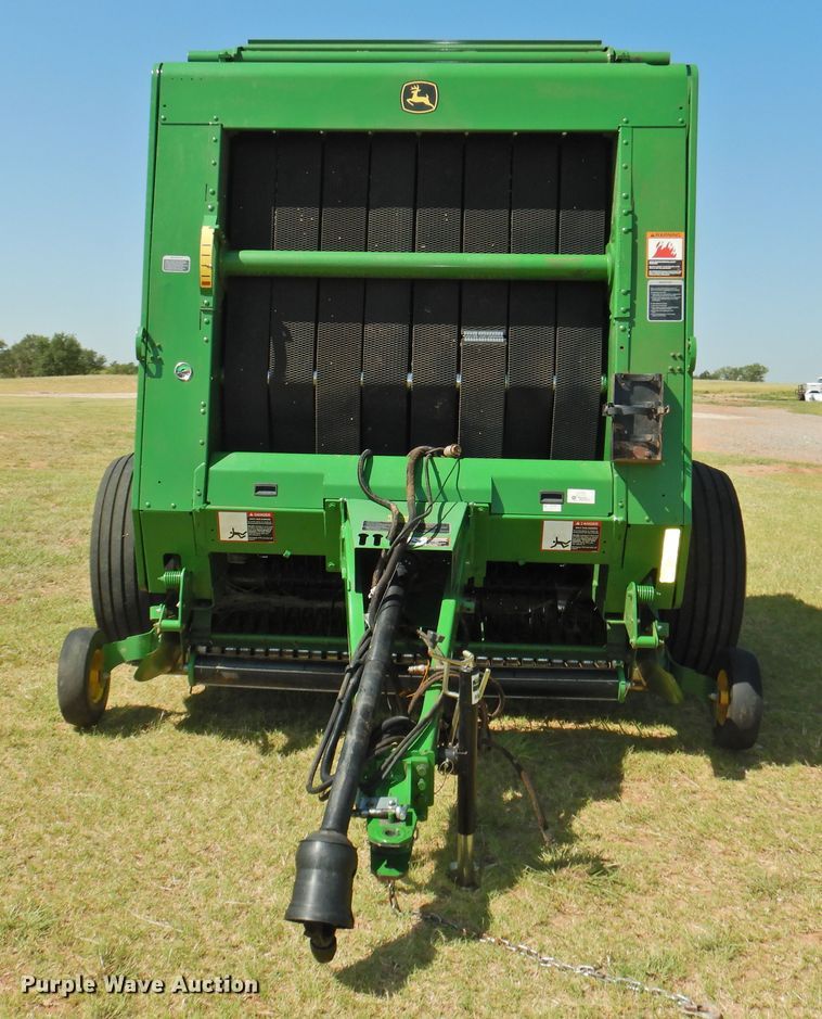 image for item DG1432 2015 John Deere 569 Mega Wide Plus  round baler