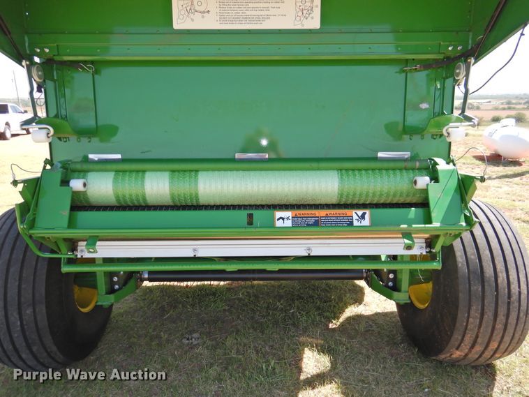 image for item DG1432 2015 John Deere 569 Mega Wide Plus  round baler
