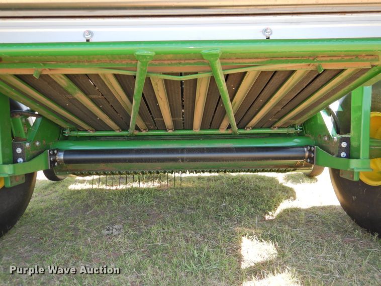 image for item DG1432 2015 John Deere 569 Mega Wide Plus  round baler