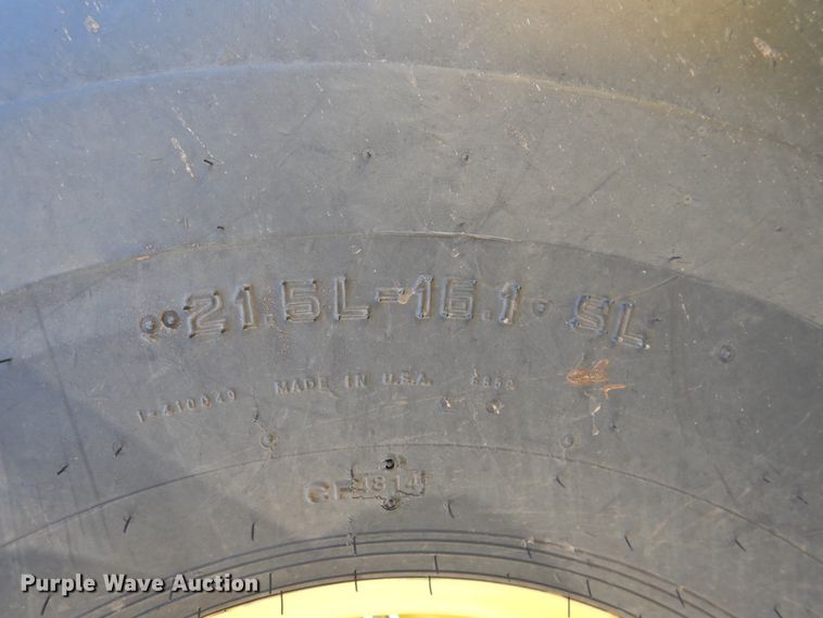 image for item DG1432 2015 John Deere 569 Mega Wide Plus  round baler