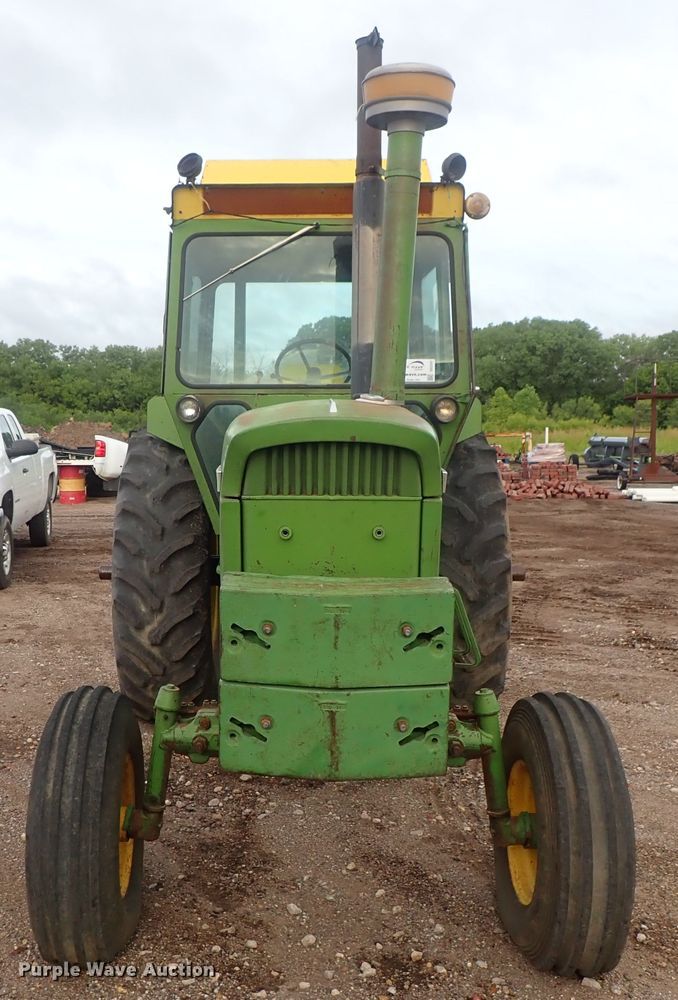 image for item DG2347 John Deere 4320  tractor