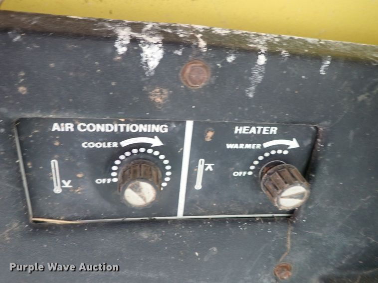 image for item DG2347 John Deere 4320  tractor