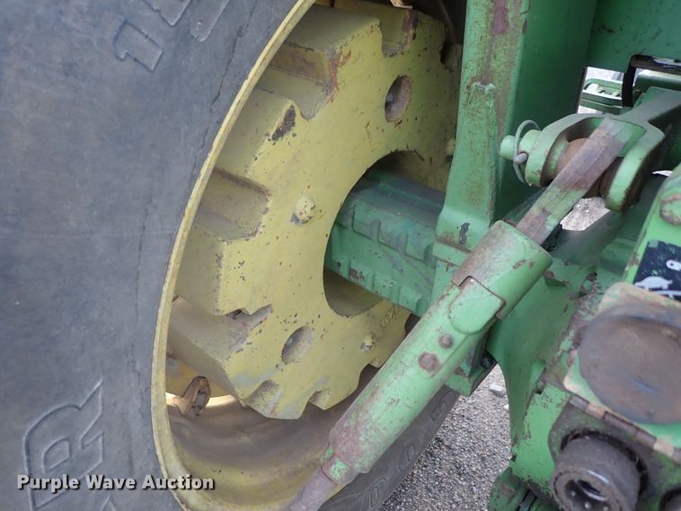 image for item DG2347 John Deere 4320  tractor